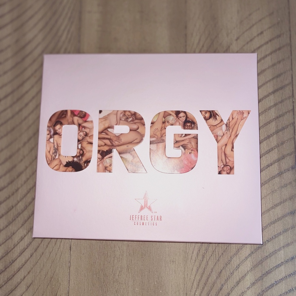 Jeffree Star Cosmetics O**y Palette